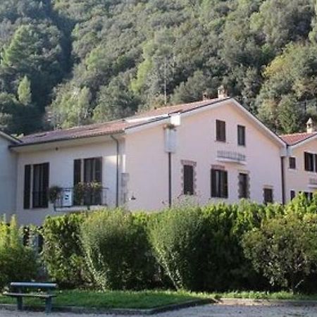 מלון טרני Il Casolare Della Cascata מראה חיצוני תמונה